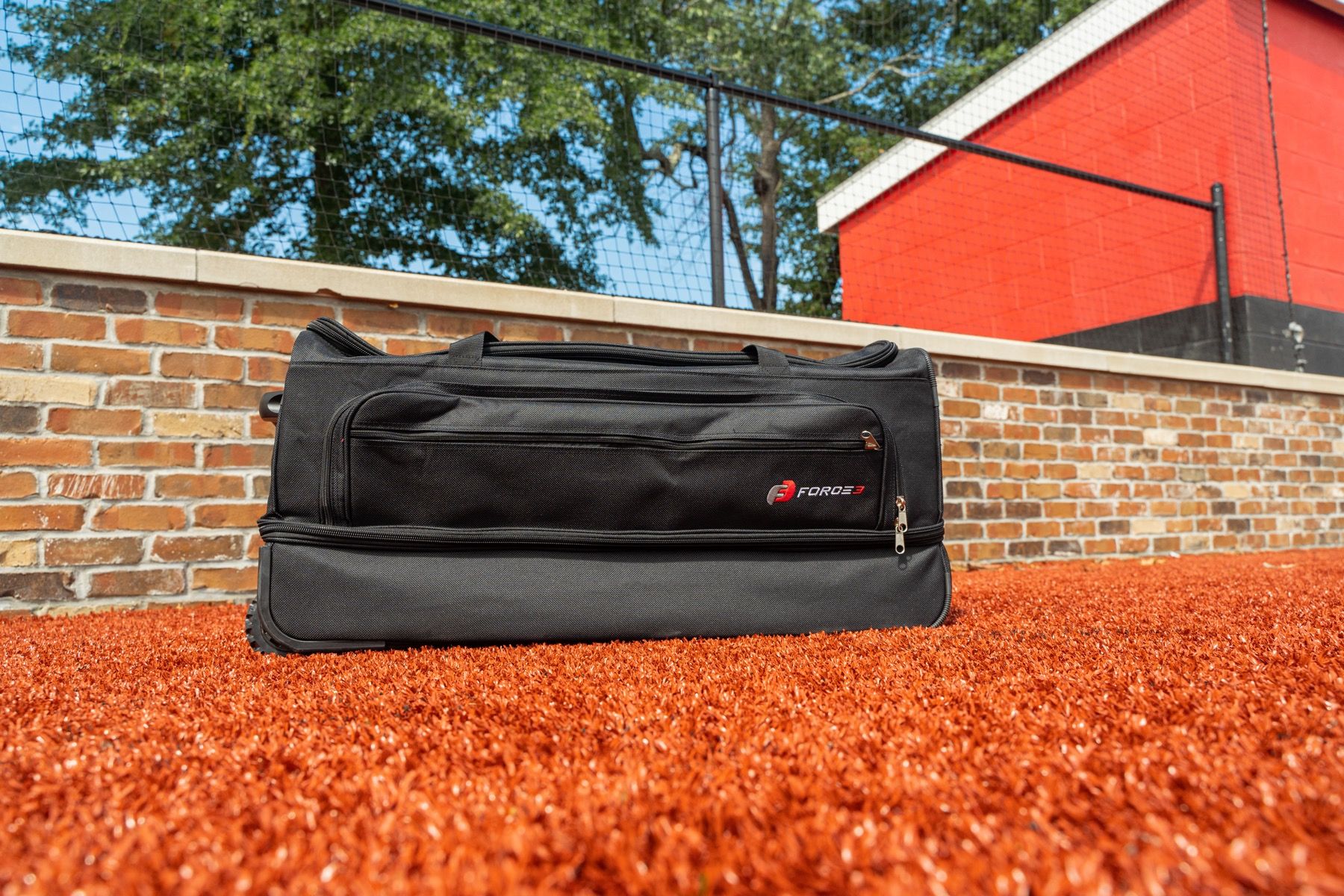 Force 3 Ultimate Equipment Bag Weekender with Wheels - Image 4