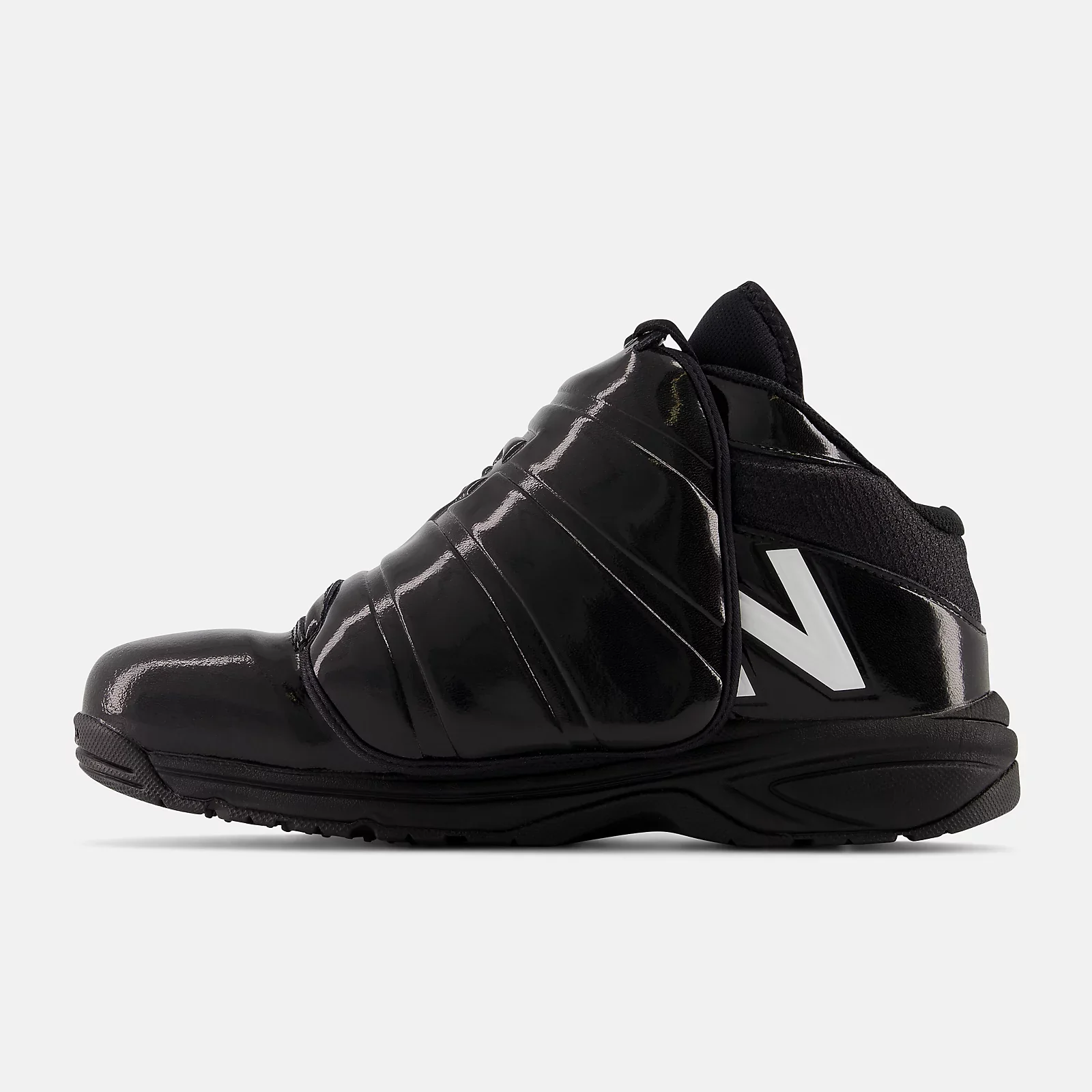 New Balance 460v3 Mid-Cut Plate Shoe - Black / White - Image 3