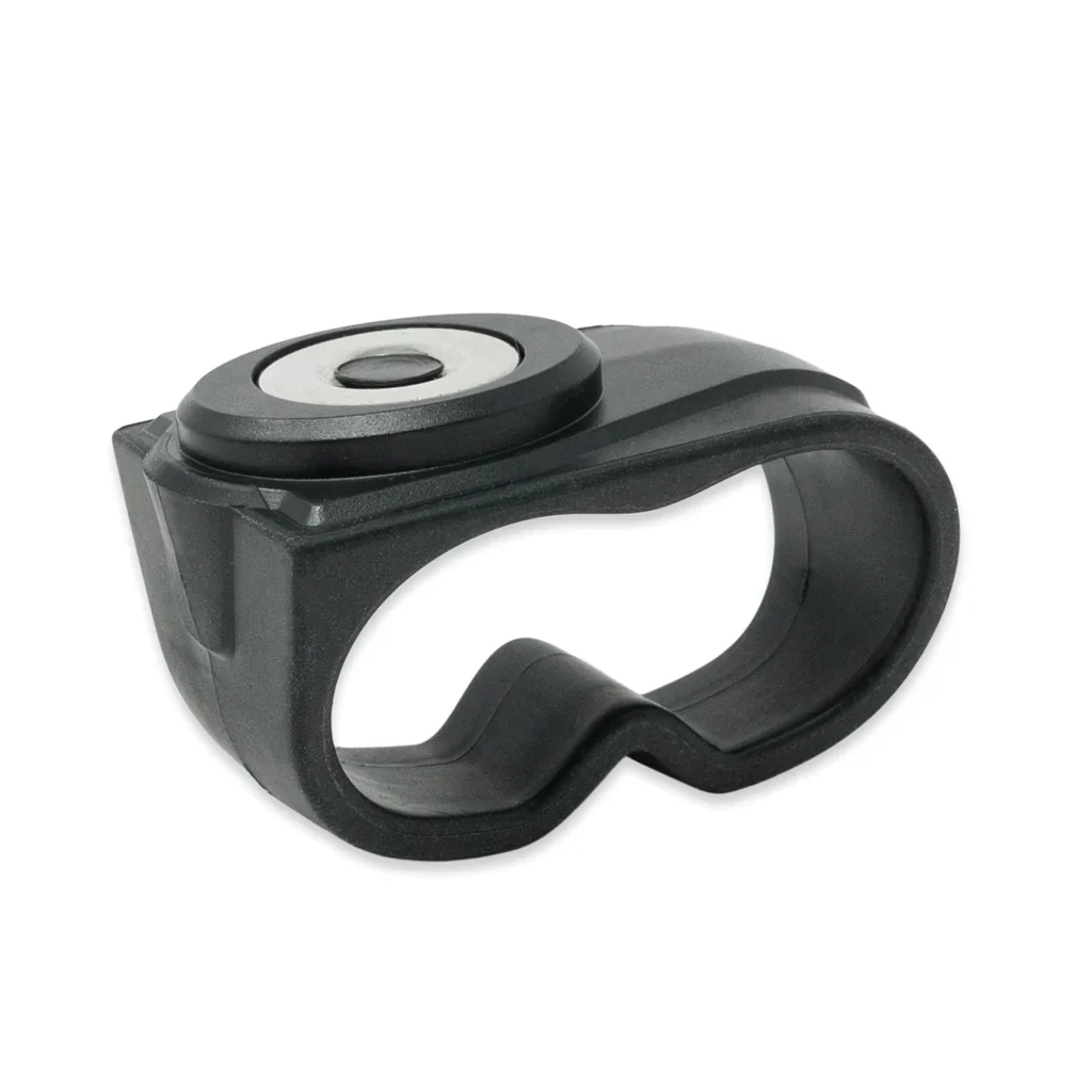 "NEW" Fox 40 Classic CMG Fingergrip Magnetic Whistle - Image 3