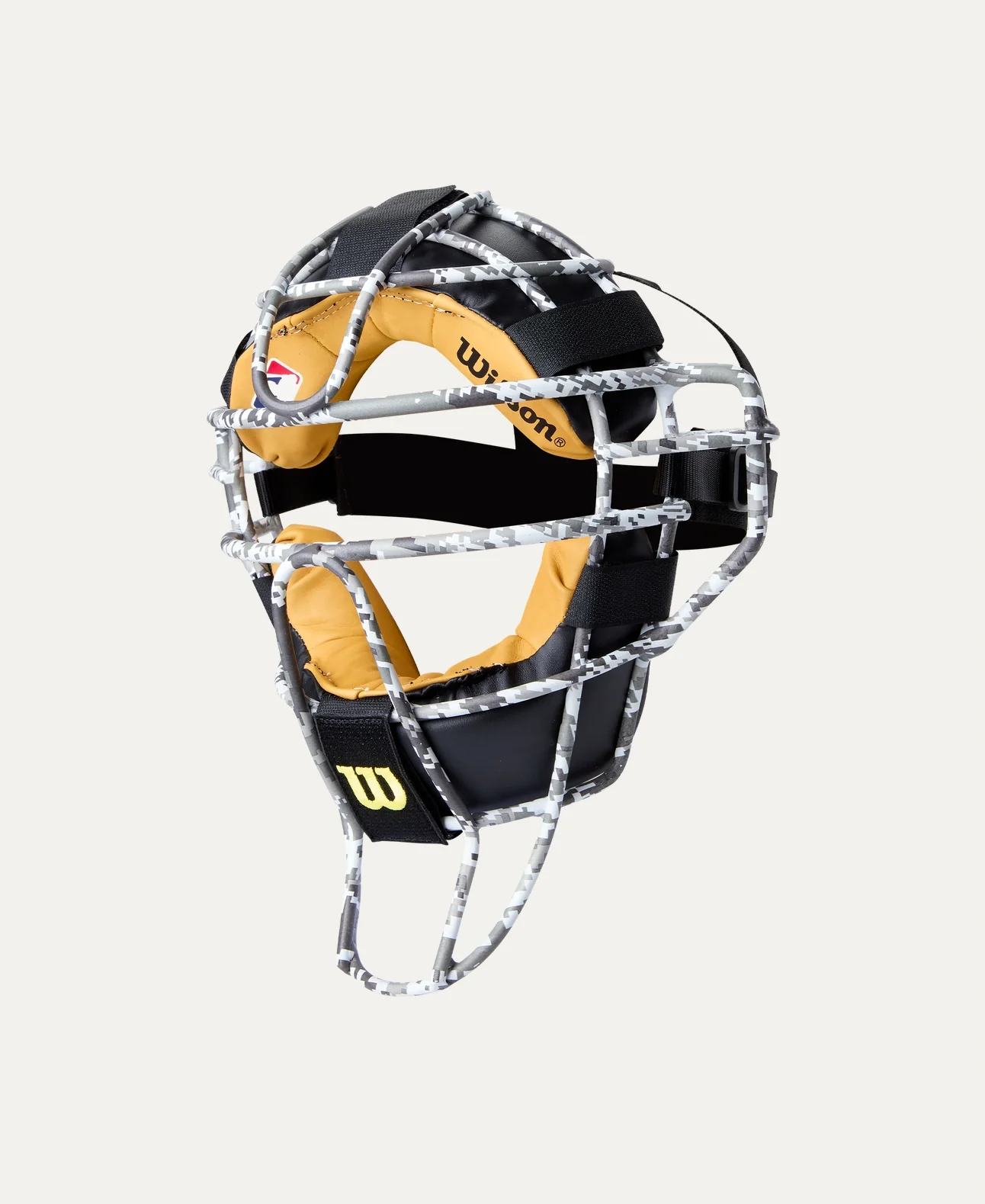 Wilson Dyna-Lite™ Camo Aluminum Umpire Facemask - Image 2